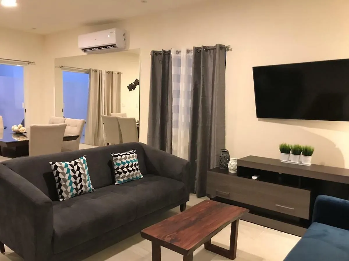 Villa Beautiful 3 Br/3.5 Bath Home@Selvanova Playa del Carmen