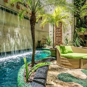 4* Hotell Maya And Beachclub