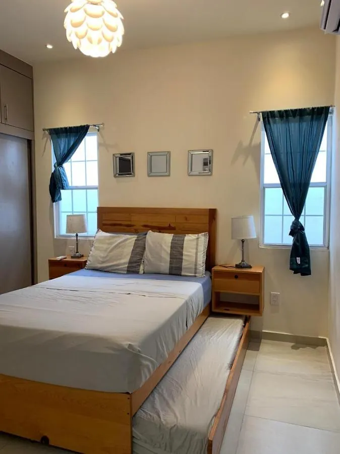 Villa Beautiful 3 Br/3.5 Bath Home@Selvanova Playa del Carmen